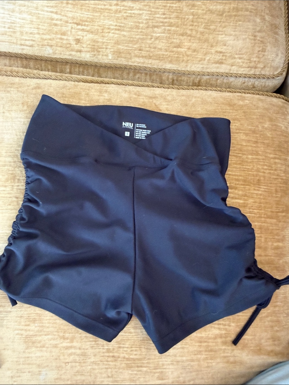 Black High-Waist crossover Side-ruched bum Tie Women's workout shorts